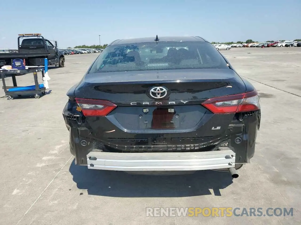 6 fotografías del automóvil dañado 4T1C11AK2RU893127 TOYOTA CAMRY 2024