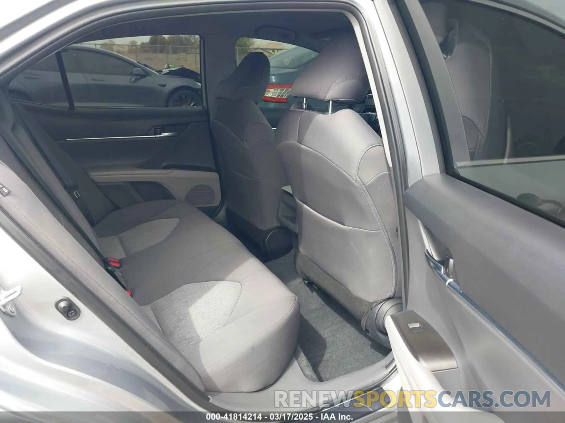 8 fotografías del automóvil dañado 4T1C11AK2RU915580 TOYOTA CAMRY 2024