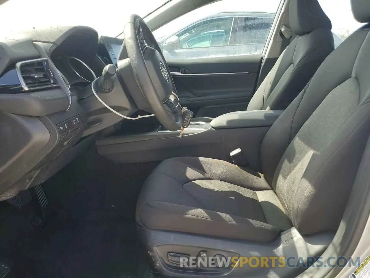 7 fotografías del automóvil dañado 4T1C11AK3RU202087 TOYOTA CAMRY 2024