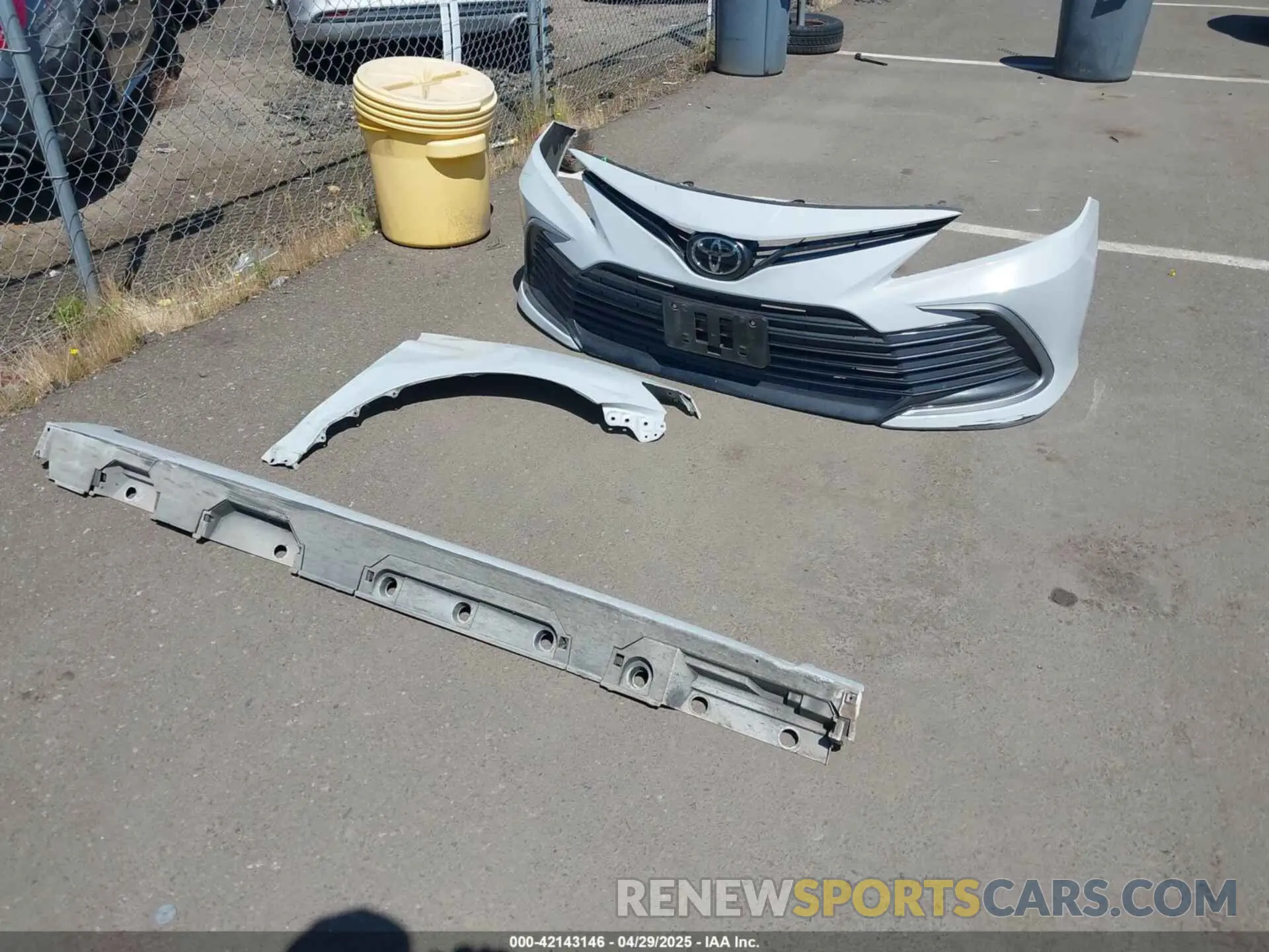 12 fotografías del automóvil dañado 4T1C11AK3RU214854 TOYOTA CAMRY 2024