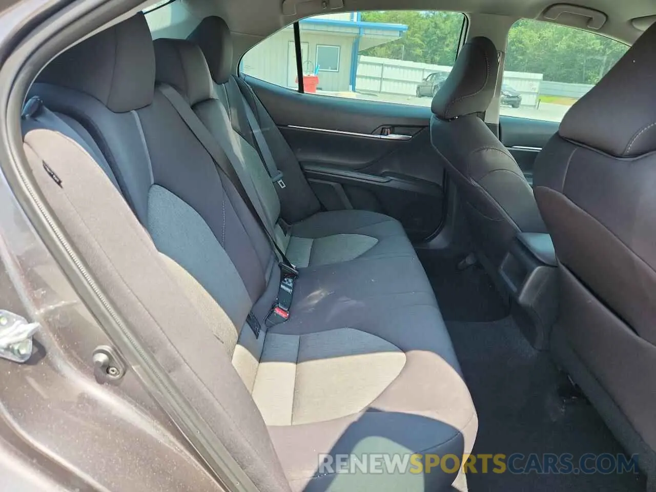 10 fotografías del automóvil dañado 4T1C11AK3RU867314 TOYOTA CAMRY 2024