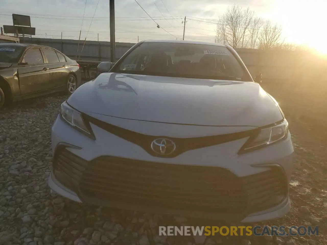 5 fotografías del automóvil dañado 4T1C11AK4RU211266 TOYOTA CAMRY 2024