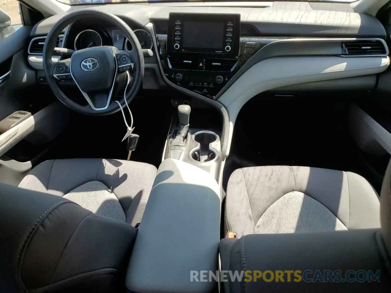 8 fotografías del automóvil dañado 4T1C11AK4RU248625 TOYOTA CAMRY 2024