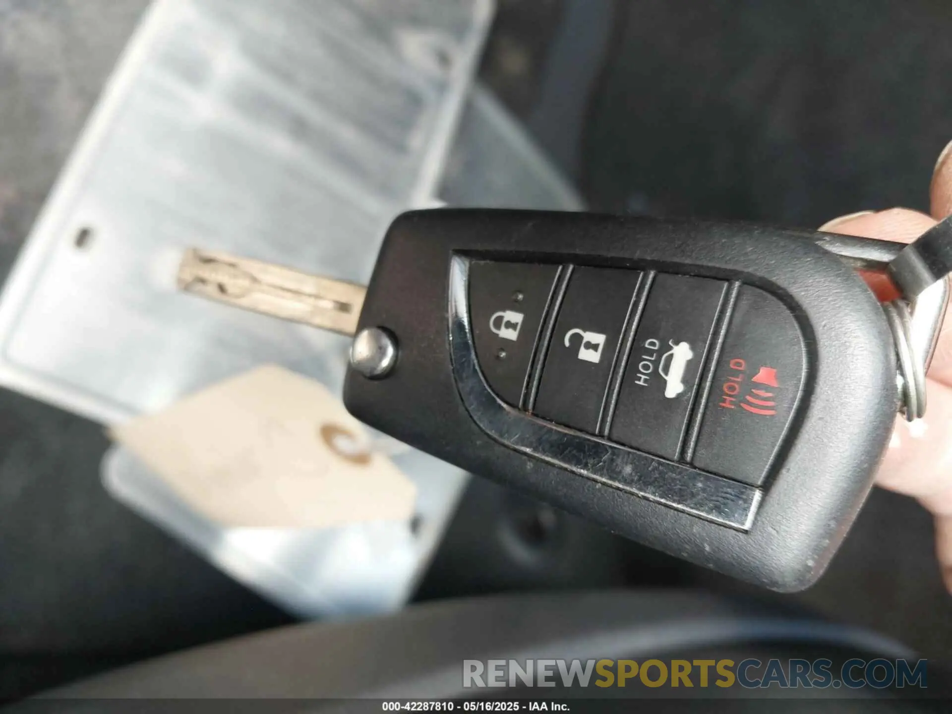 11 fotografías del automóvil dañado 4T1C11AK4RU906525 TOYOTA CAMRY 2024