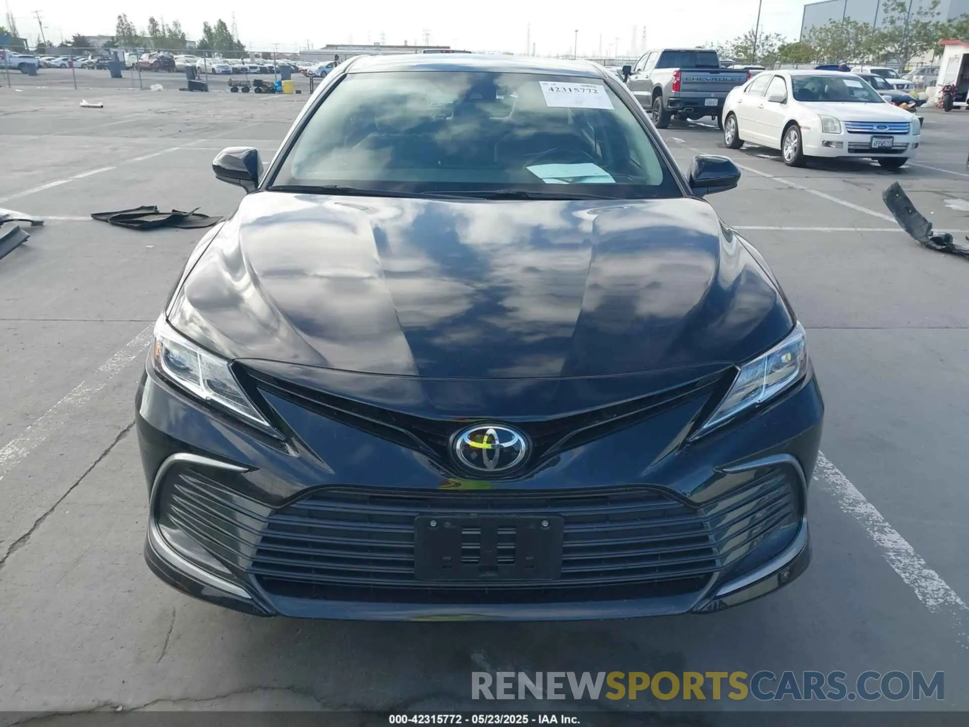 13 fotografías del automóvil dañado 4T1C11AK4RU915337 TOYOTA CAMRY 2024