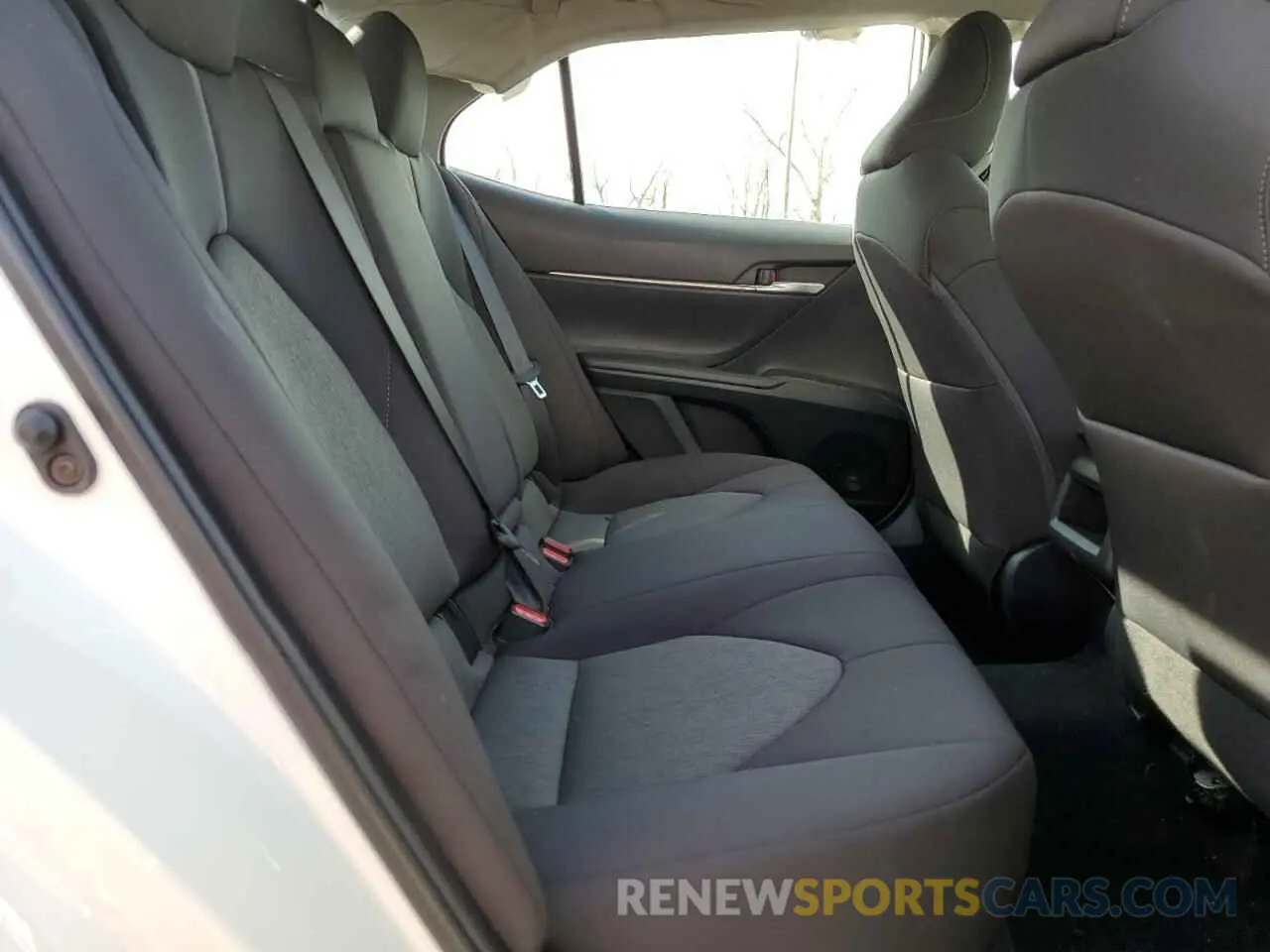 10 fotografías del automóvil dañado 4T1C11AK5RU205847 TOYOTA CAMRY 2024