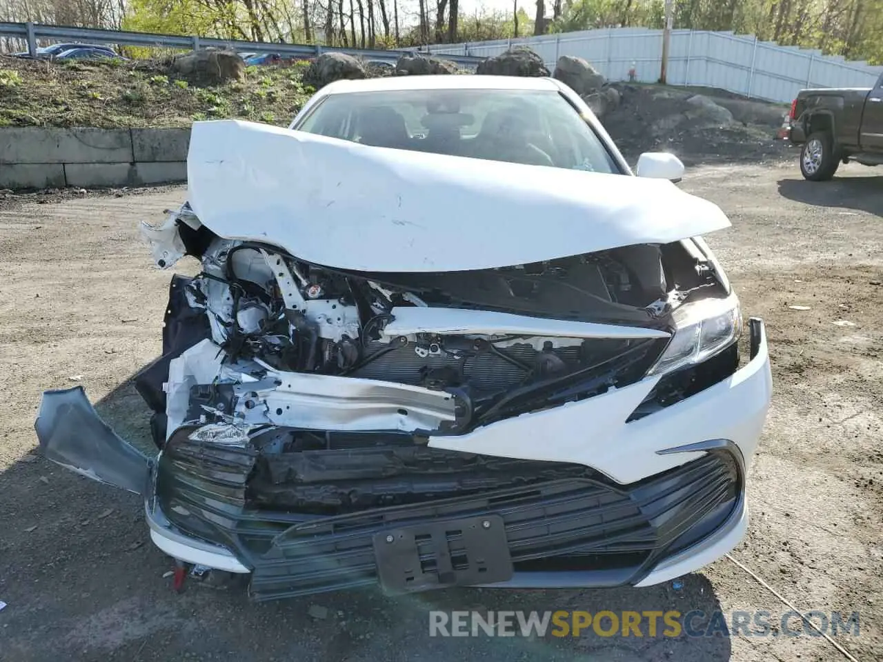 5 fotografías del automóvil dañado 4T1C11AK5RU205847 TOYOTA CAMRY 2024