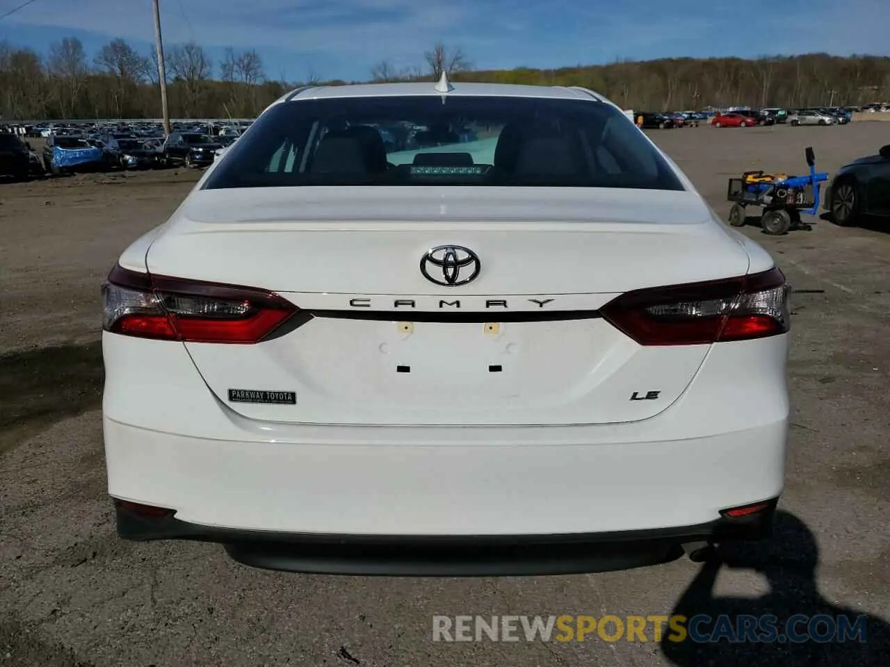 6 fotografías del automóvil dañado 4T1C11AK5RU205847 TOYOTA CAMRY 2024