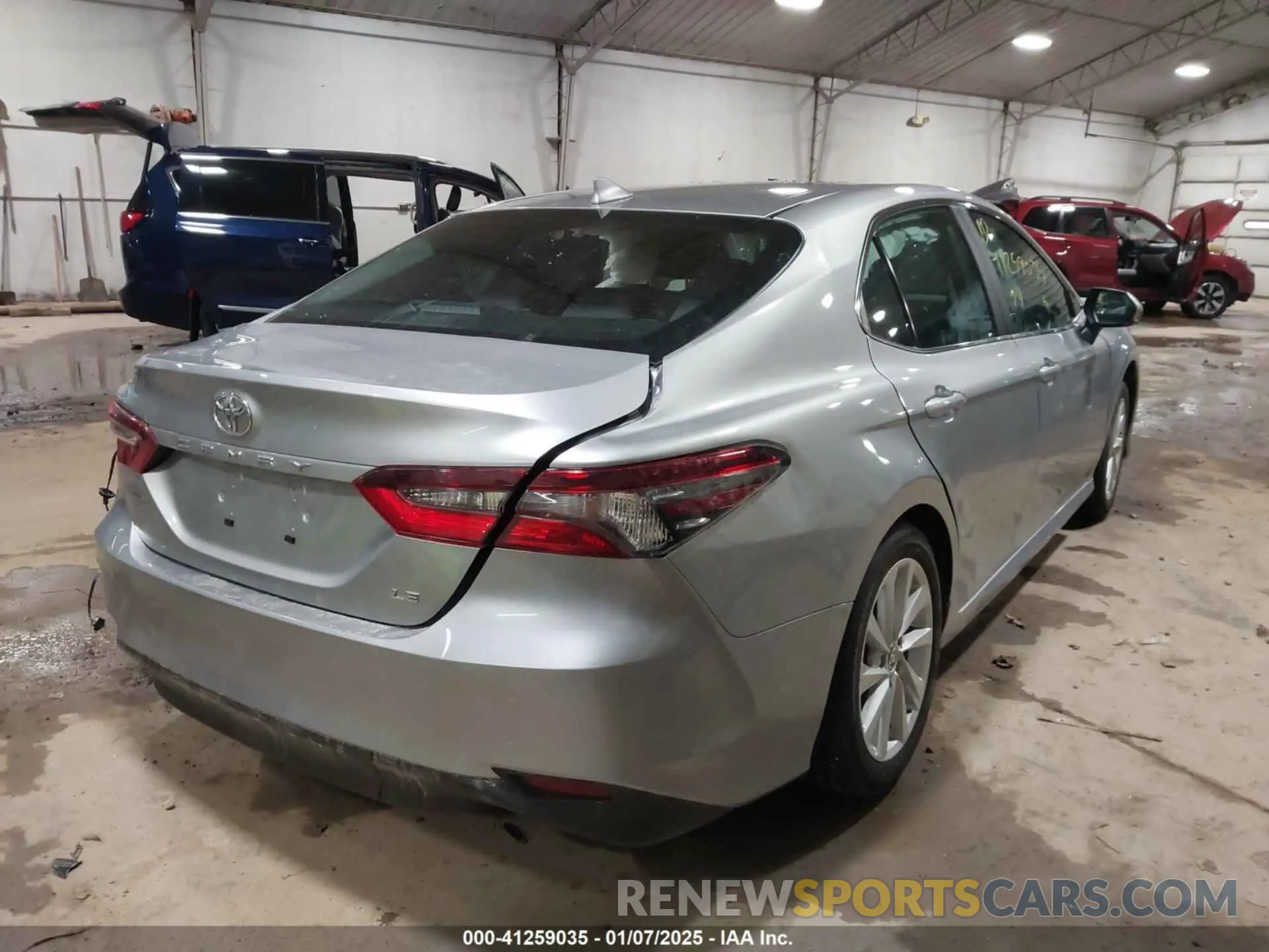 4 fotografías del automóvil dañado 4T1C11AK5RU261268 TOYOTA CAMRY 2024