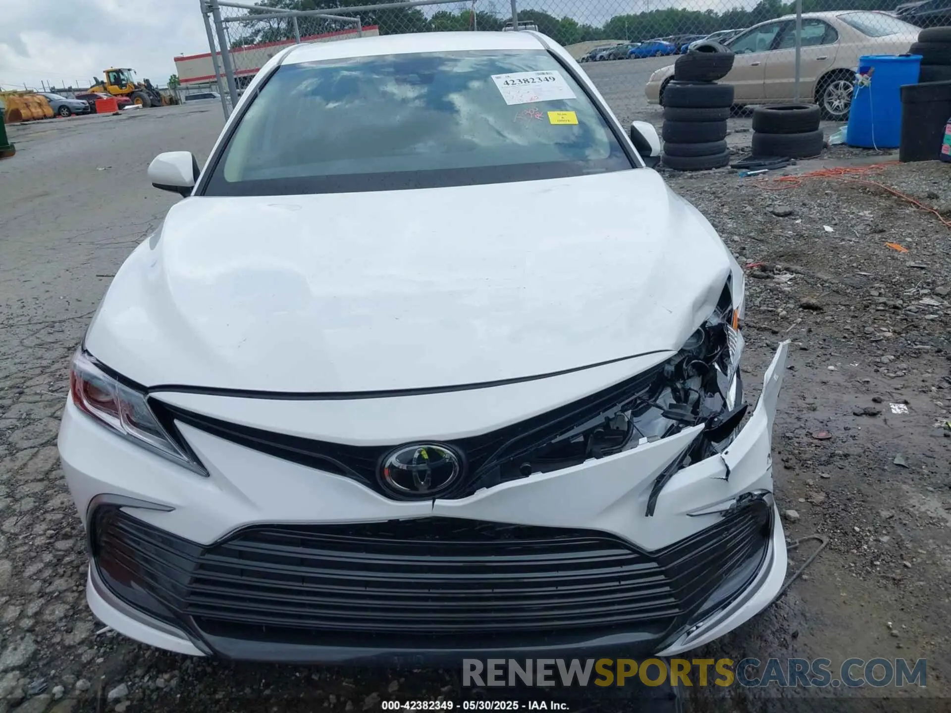 12 fotografías del automóvil dañado 4T1C11AK5RU864267 TOYOTA CAMRY 2024