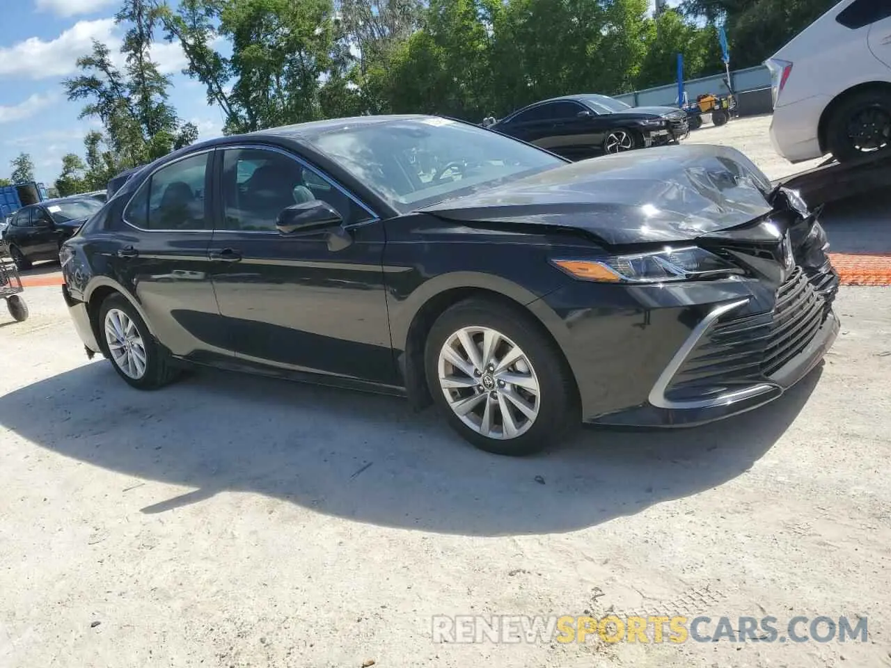 4 fotografías del automóvil dañado 4T1C11AK7RU225906 TOYOTA CAMRY 2024