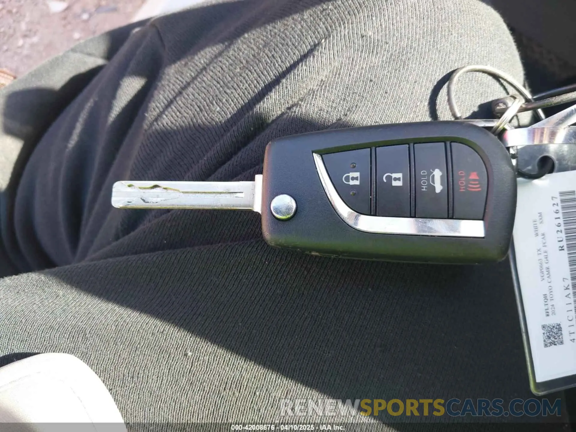 11 fotografías del automóvil dañado 4T1C11AK7RU261627 TOYOTA CAMRY 2024