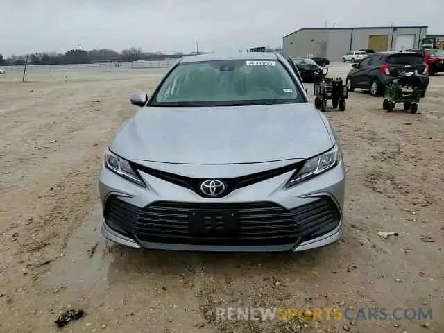 10 fotografías del automóvil dañado 4T1C11AK7RU264124 TOYOTA CAMRY 2024