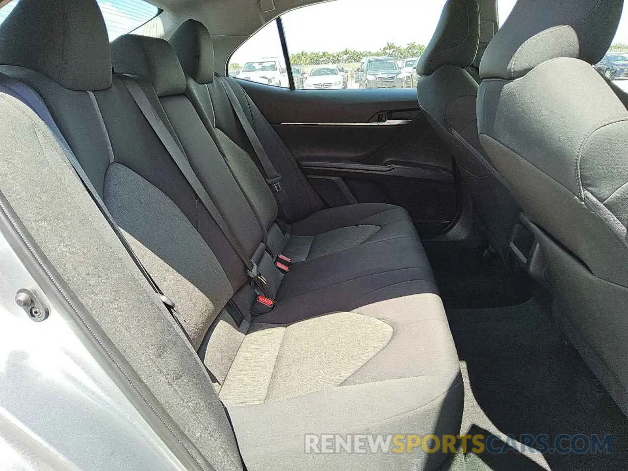 10 fotografías del automóvil dañado 4T1C11AK7RU852217 TOYOTA CAMRY 2024
