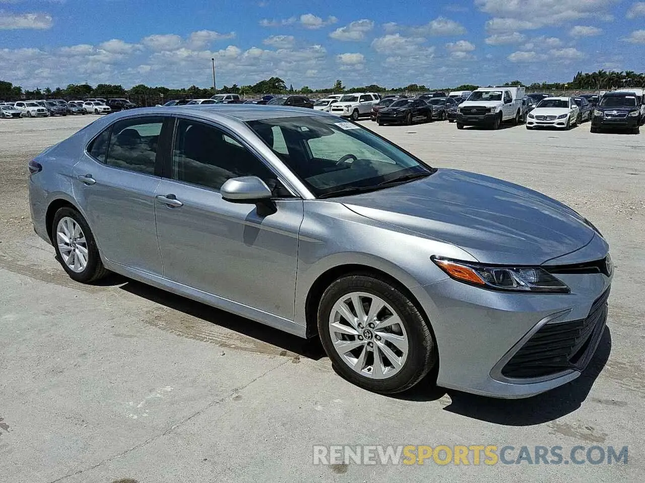 4 fotografías del automóvil dañado 4T1C11AK7RU852217 TOYOTA CAMRY 2024