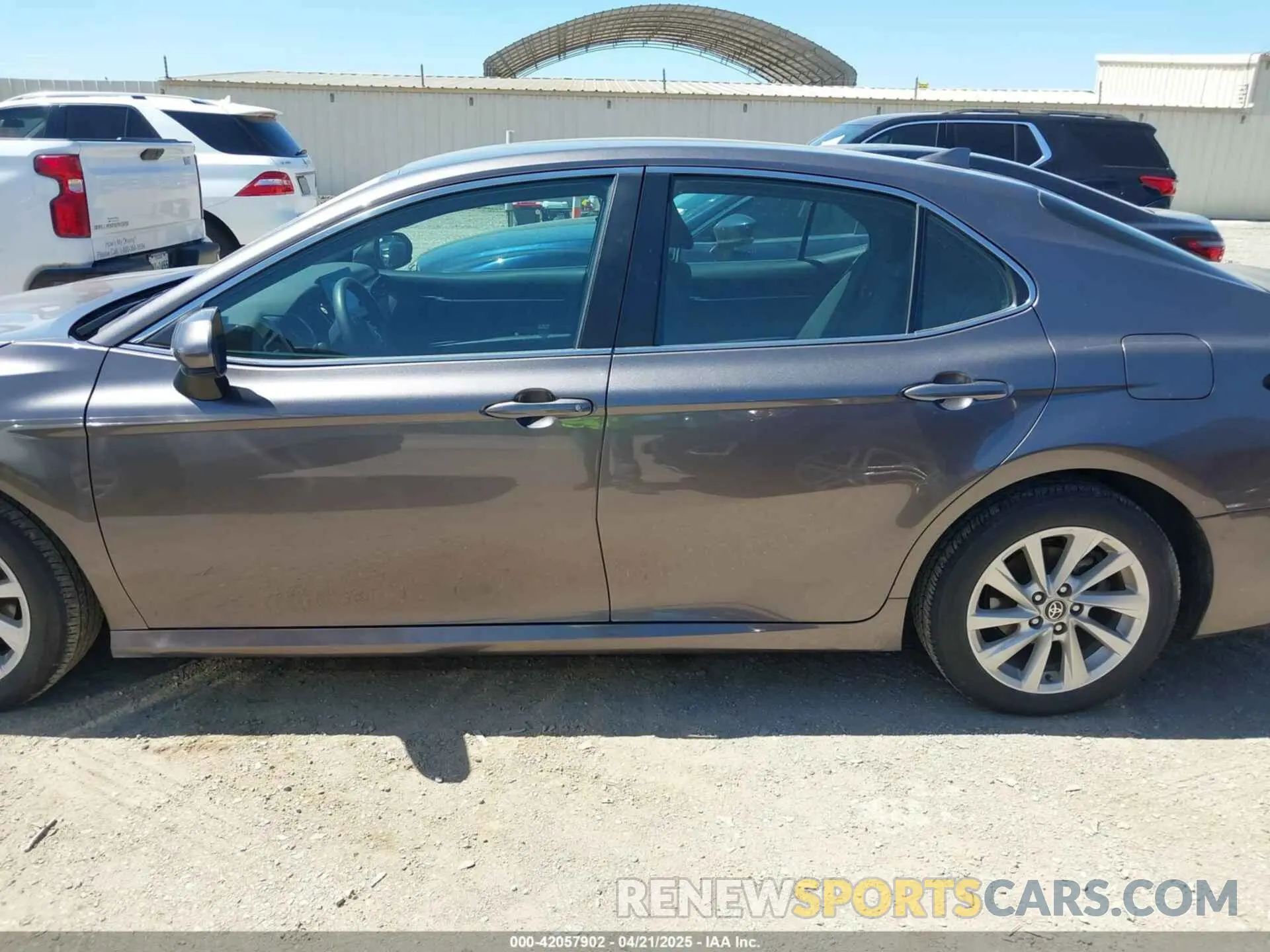14 fotografías del automóvil dañado 4T1C11AK7RU856879 TOYOTA CAMRY 2024