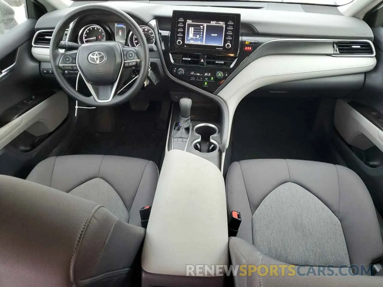 8 fotografías del automóvil dañado 4T1C11AK7RU897240 TOYOTA CAMRY 2024