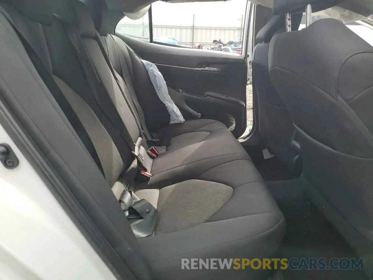 10 fotografías del automóvil dañado 4T1C11AK7RU898758 TOYOTA CAMRY 2024