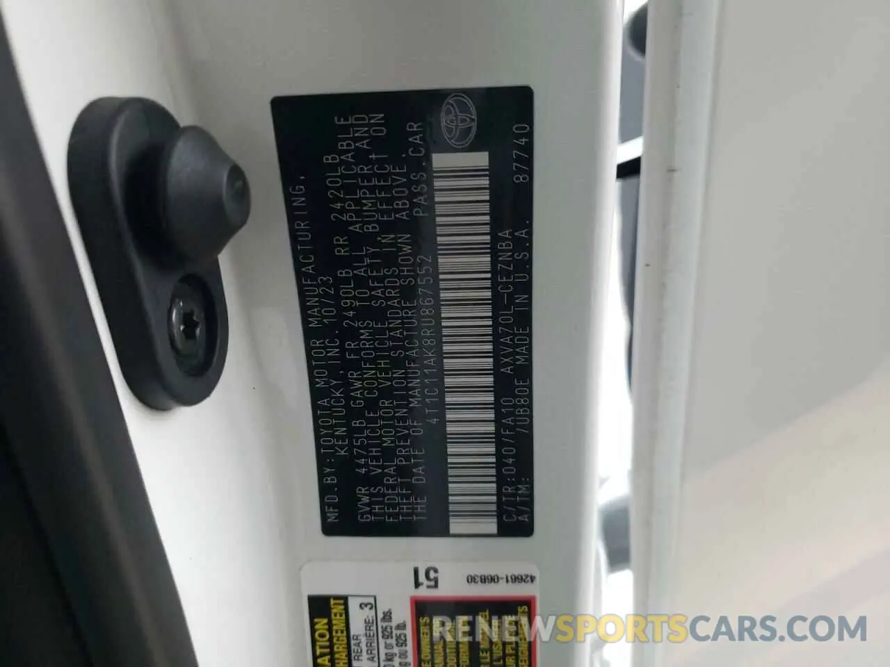 12 fotografías del automóvil dañado 4T1C11AK8RU867552 TOYOTA CAMRY 2024