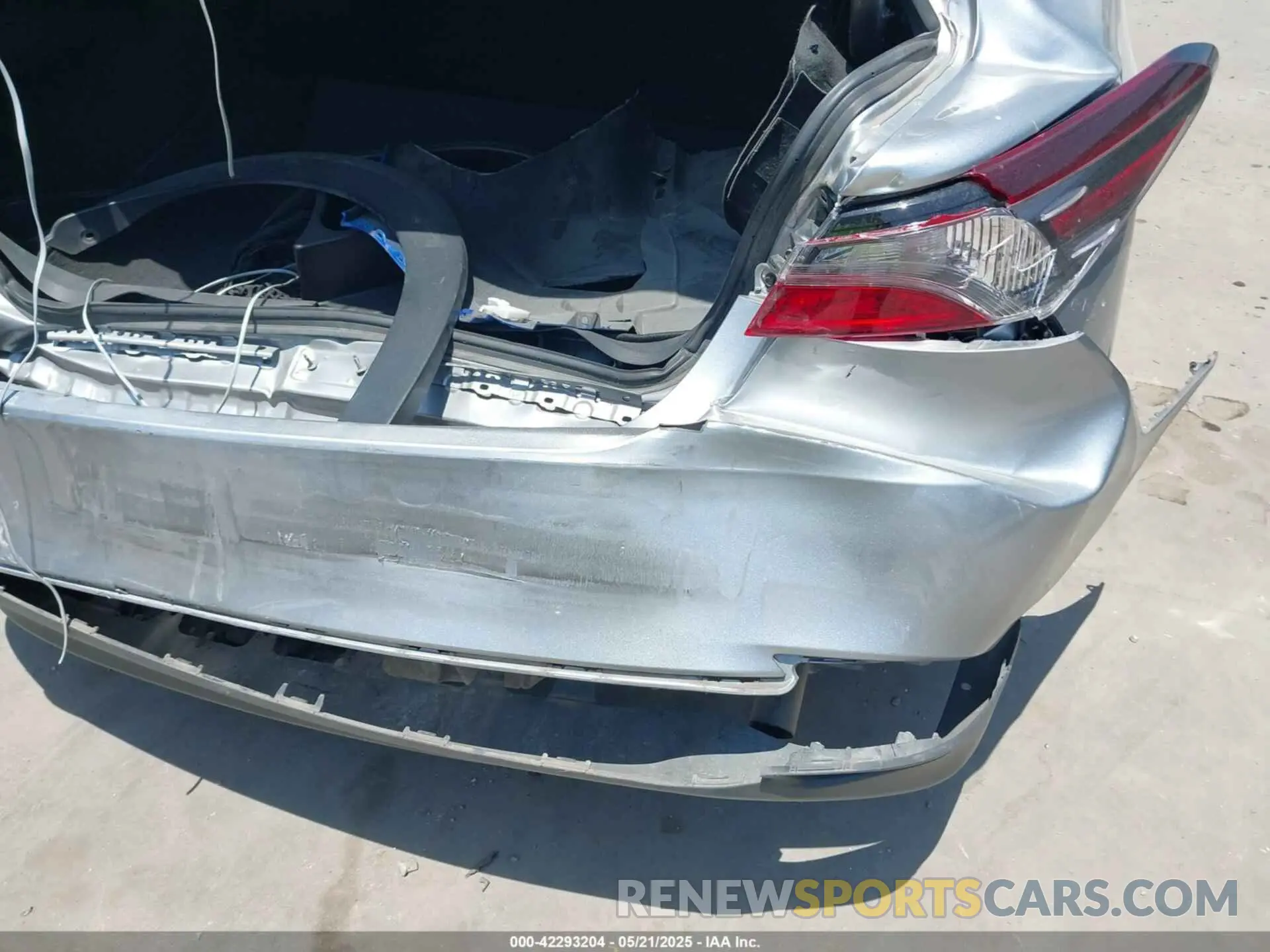 17 fotografías del automóvil dañado 4T1C11AK8RU867759 TOYOTA CAMRY 2024
