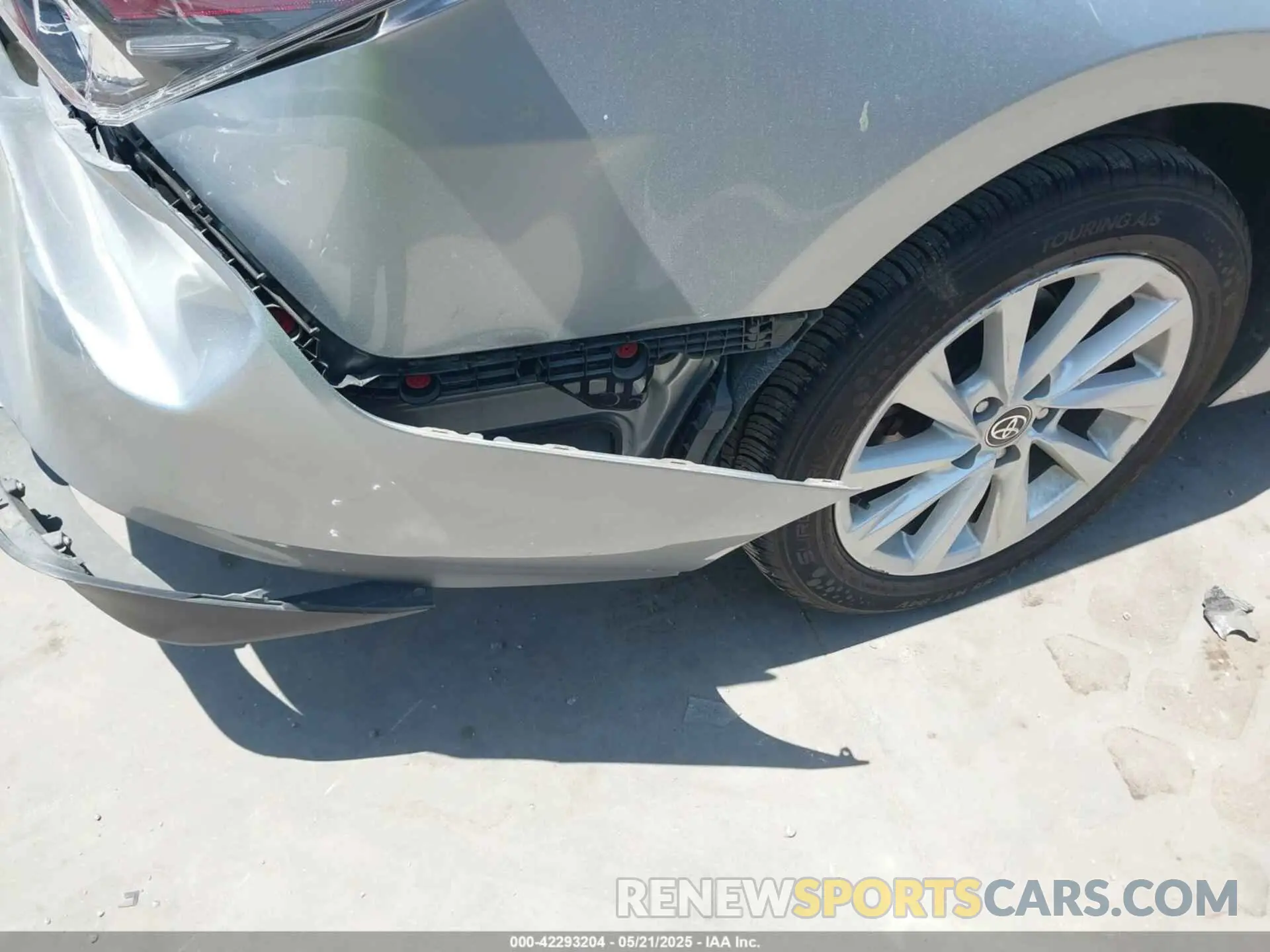 18 fotografías del automóvil dañado 4T1C11AK8RU867759 TOYOTA CAMRY 2024