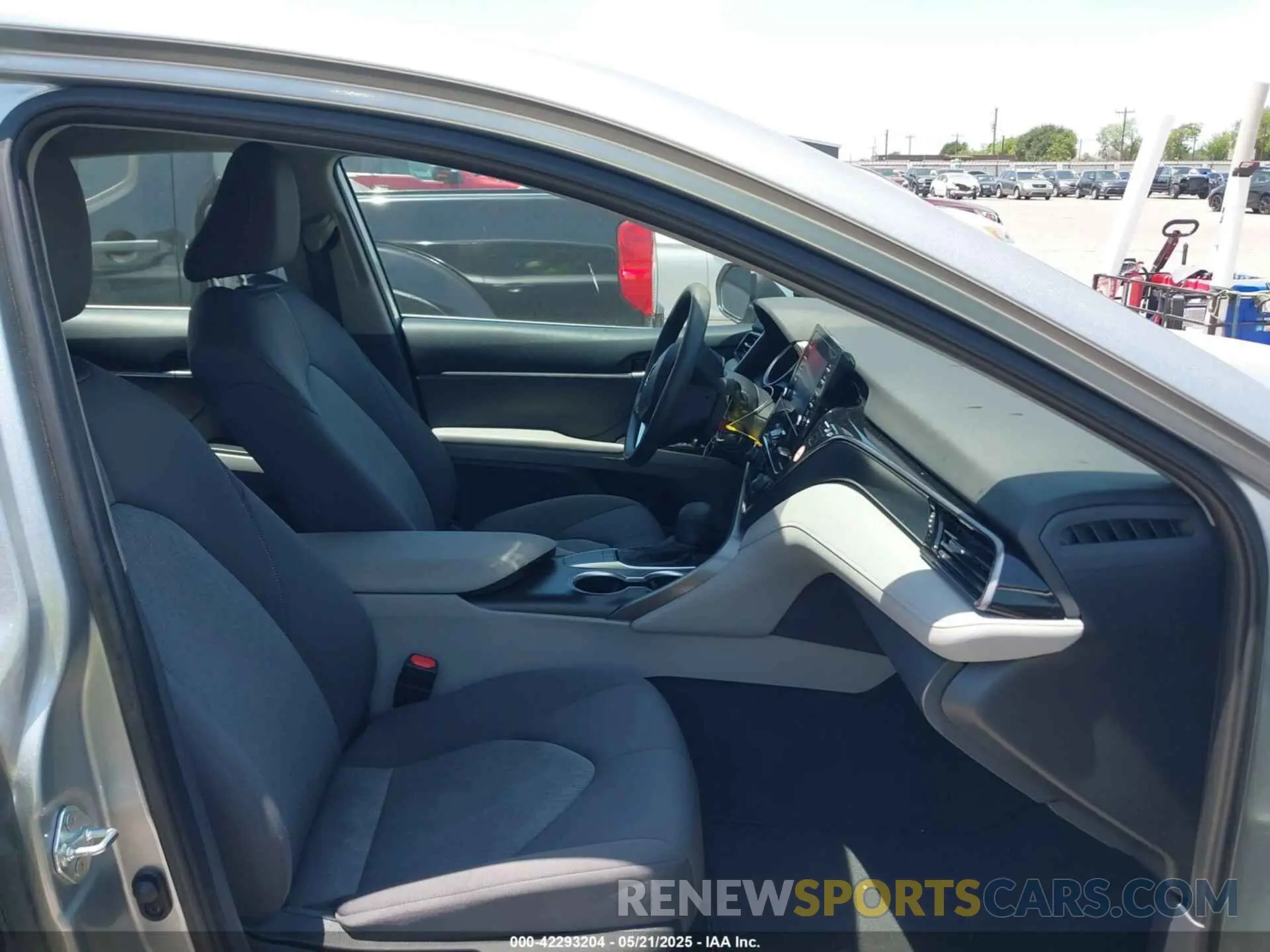 5 fotografías del automóvil dañado 4T1C11AK8RU867759 TOYOTA CAMRY 2024