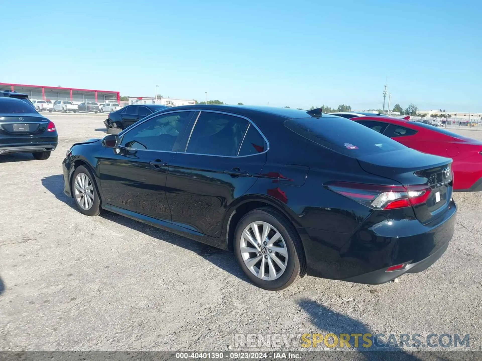 3 fotografías del automóvil dañado 4T1C11AK9RU222943 TOYOTA CAMRY 2024