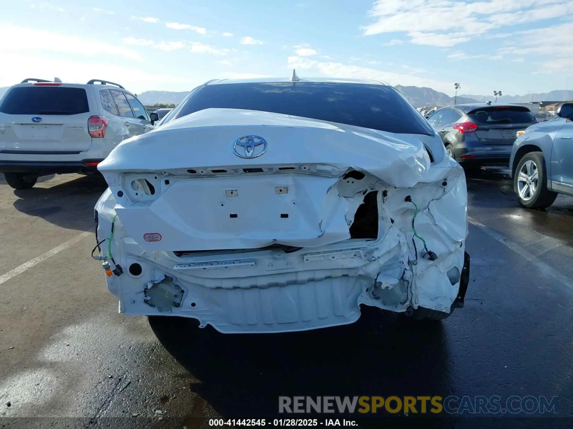 17 fotografías del automóvil dañado 4T1C11AK9RU846239 TOYOTA CAMRY 2024