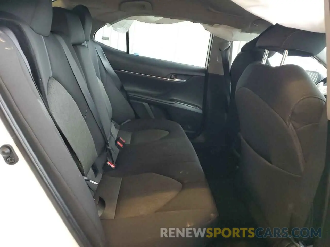 10 fotografías del automóvil dañado 4T1C11AK9RU861498 TOYOTA CAMRY 2024
