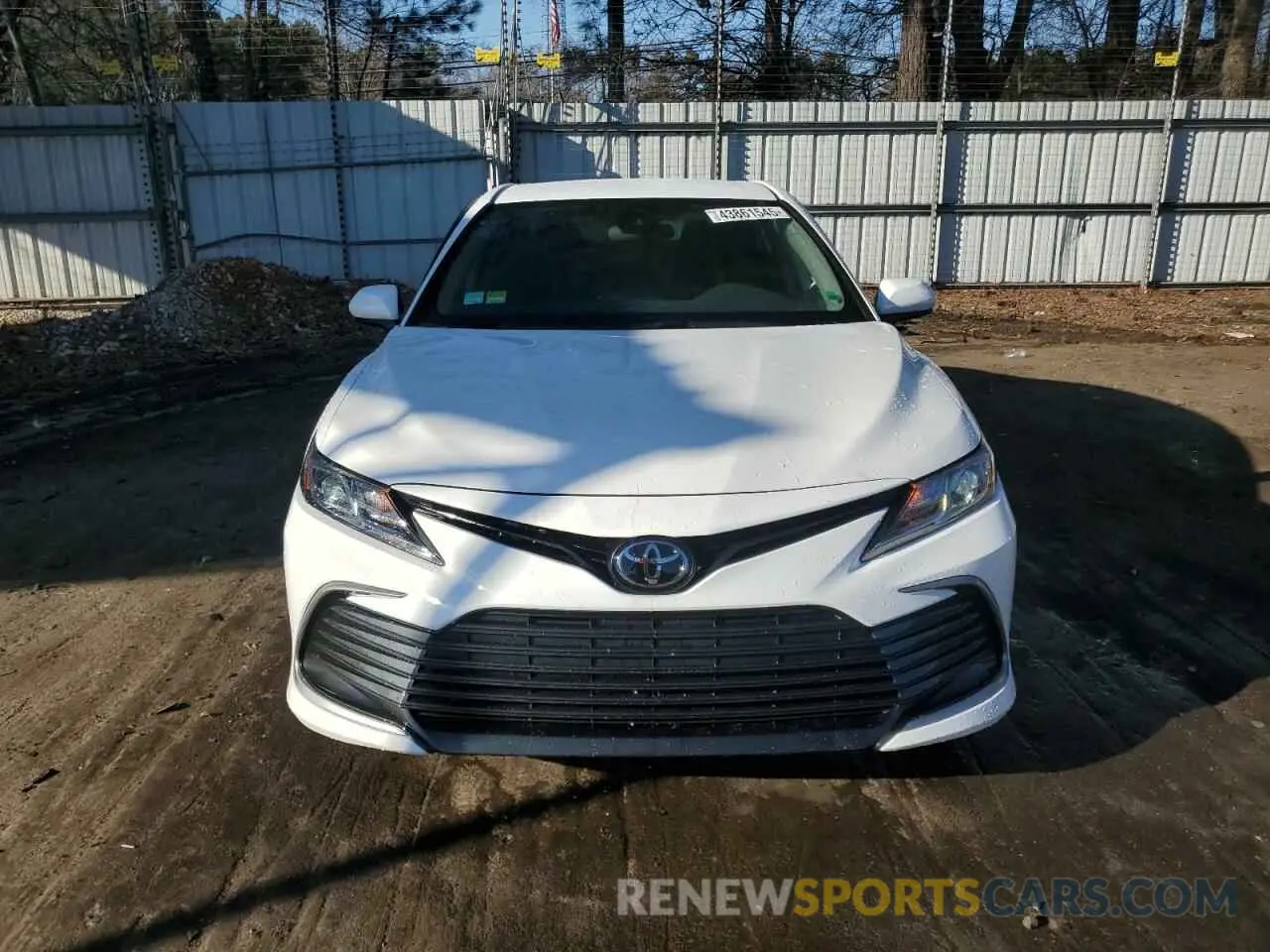 5 fotografías del automóvil dañado 4T1C11AK9RU871223 TOYOTA CAMRY 2024