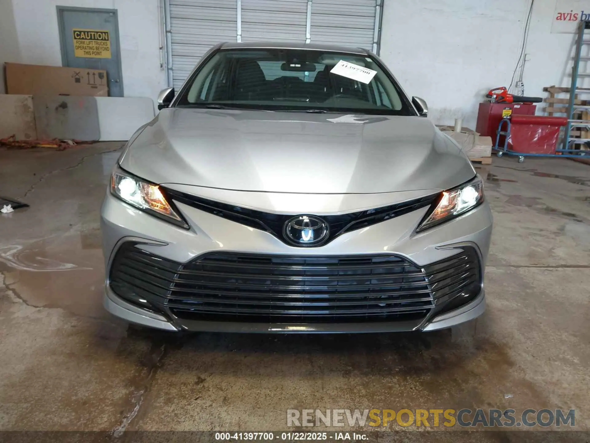 12 fotografías del automóvil dañado 4T1C11AK9RU876583 TOYOTA CAMRY 2024