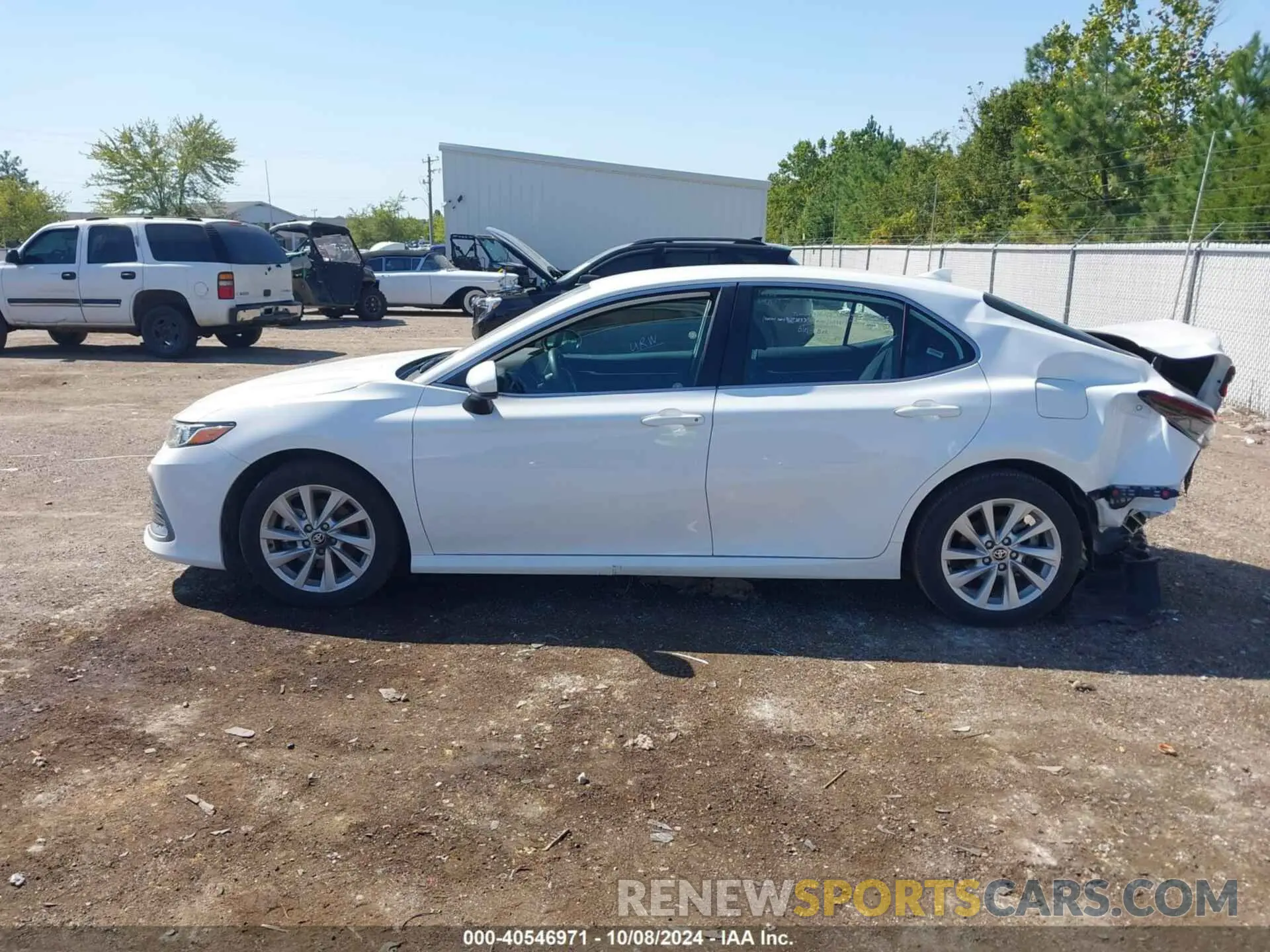 14 fotografías del automóvil dañado 4T1C11AK9RU883825 TOYOTA CAMRY 2024