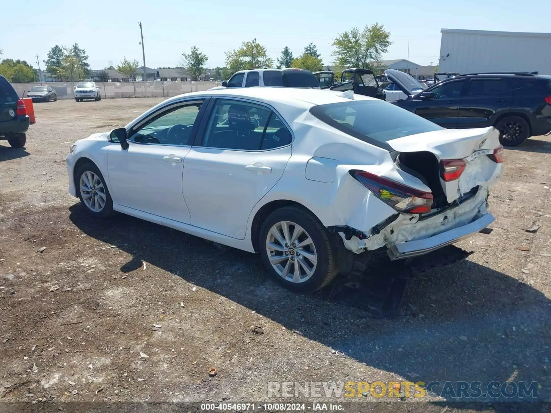 3 fotografías del automóvil dañado 4T1C11AK9RU883825 TOYOTA CAMRY 2024