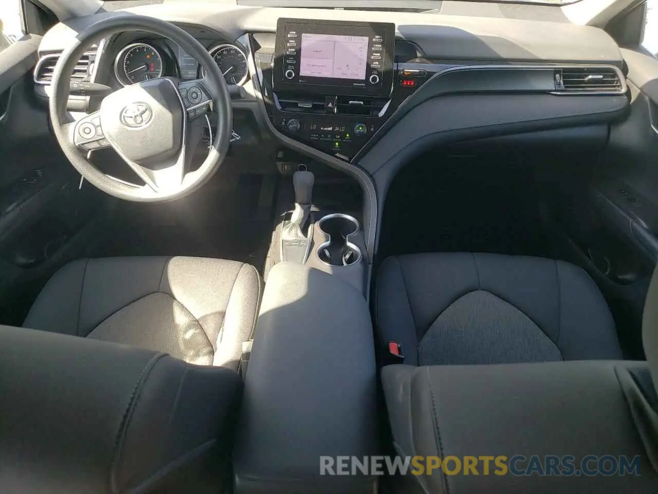8 fotografías del automóvil dañado 4T1C11AK9RU891388 TOYOTA CAMRY 2024