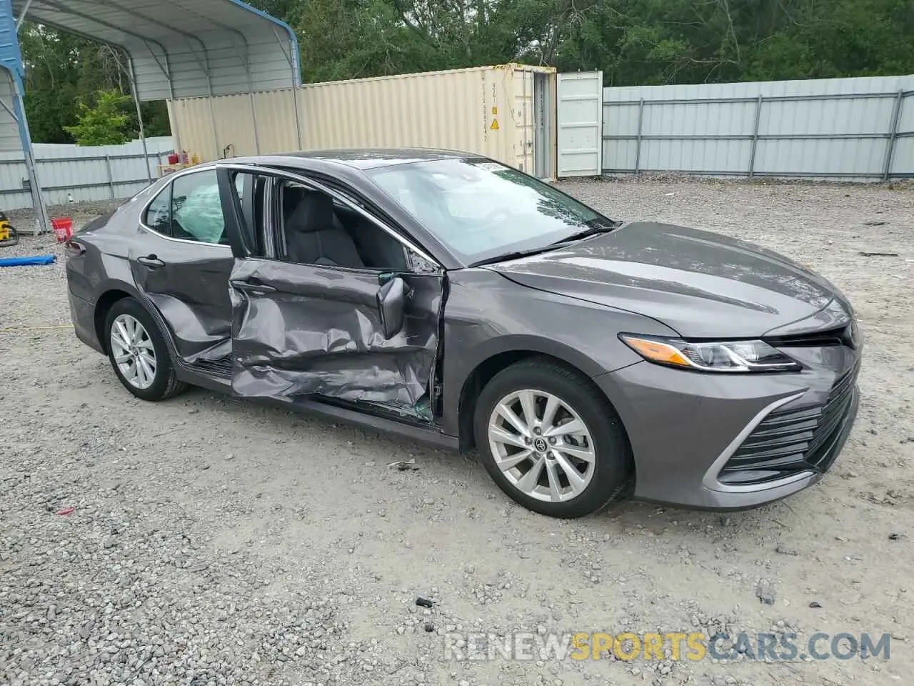 4 fotografías del automóvil dañado 4T1C11AK9RU898938 TOYOTA CAMRY 2024