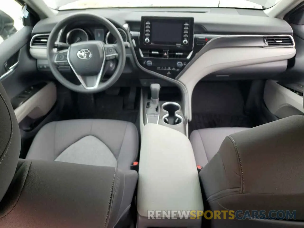 8 fotografías del automóvil dañado 4T1C11AK9RU898938 TOYOTA CAMRY 2024