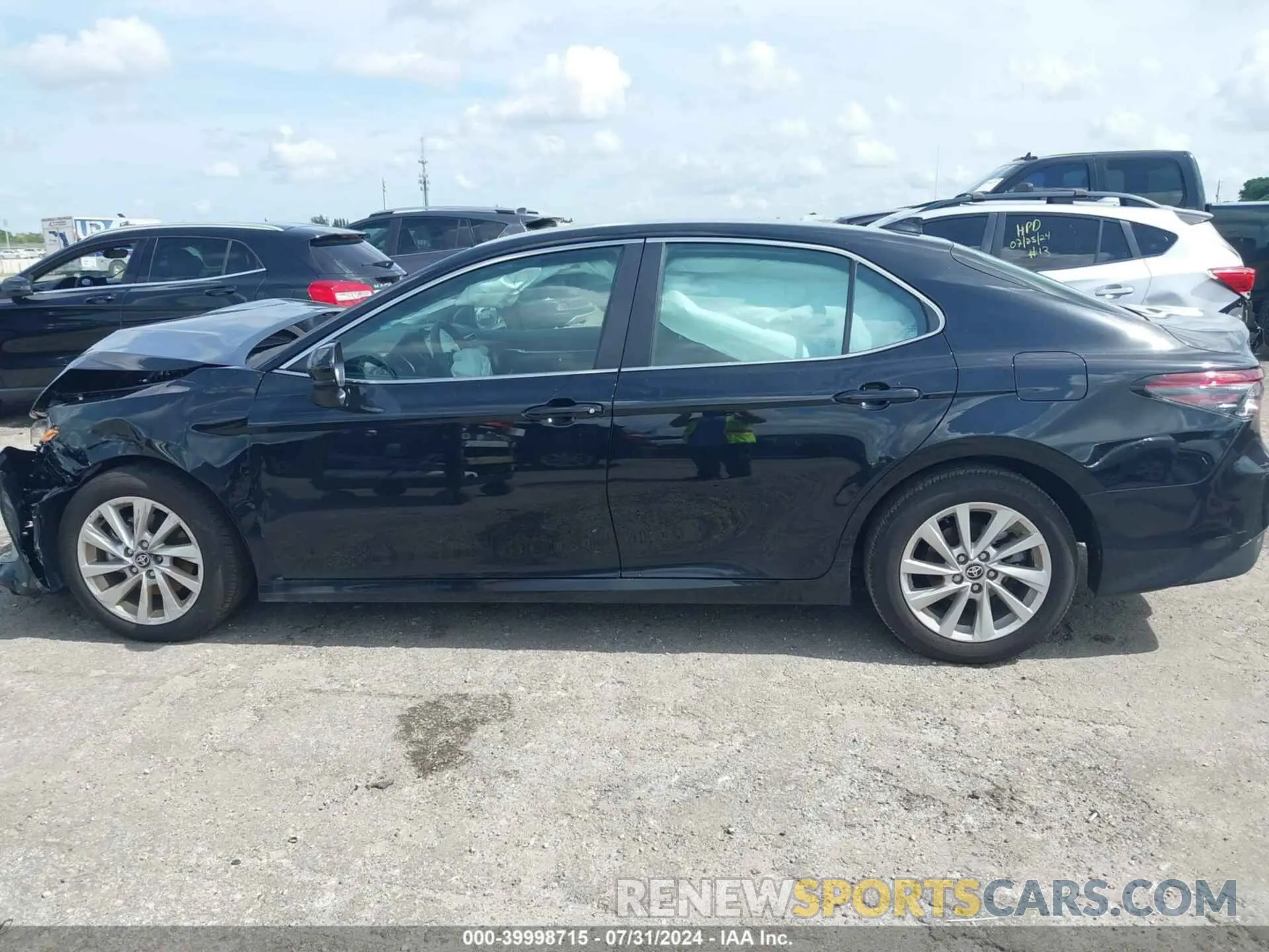 14 fotografías del automóvil dañado 4T1C11AK9RU904205 TOYOTA CAMRY 2024