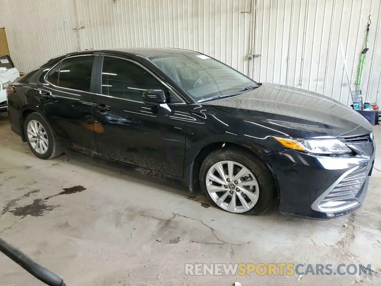 4 fotografías del automóvil dañado 4T1C11AK9RU905838 TOYOTA CAMRY 2024