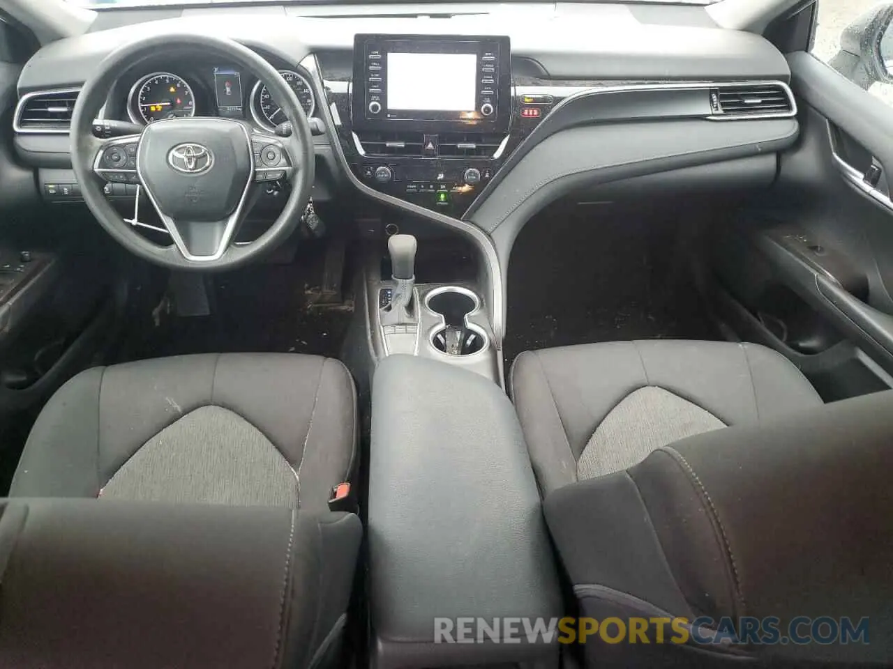8 fotografías del automóvil dañado 4T1C11AKXRU191802 TOYOTA CAMRY 2024