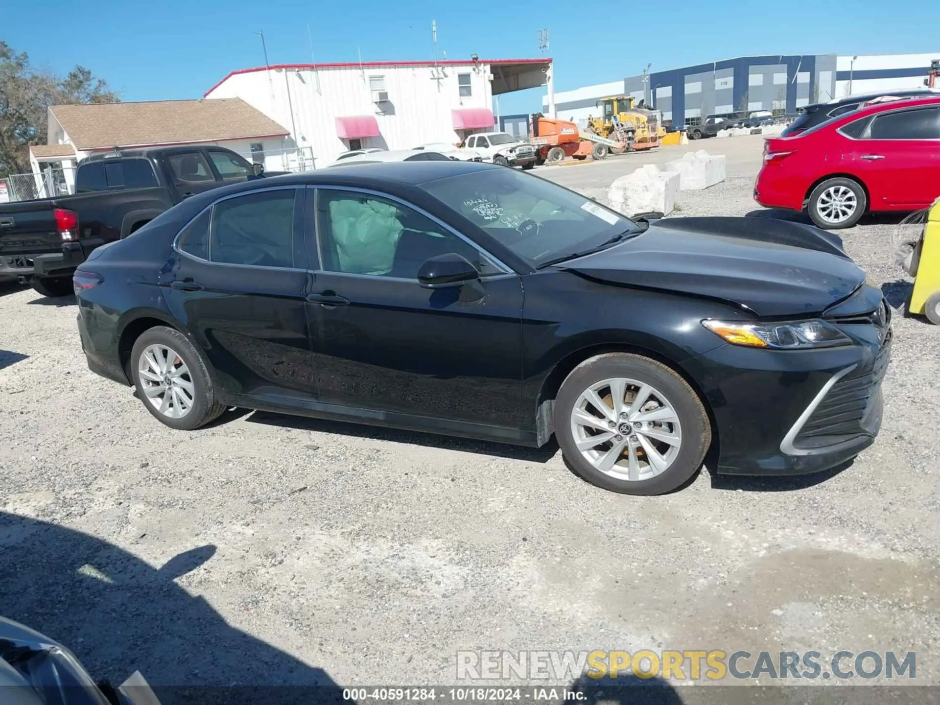 13 fotografías del automóvil dañado 4T1C11AKXRU236852 TOYOTA CAMRY 2024