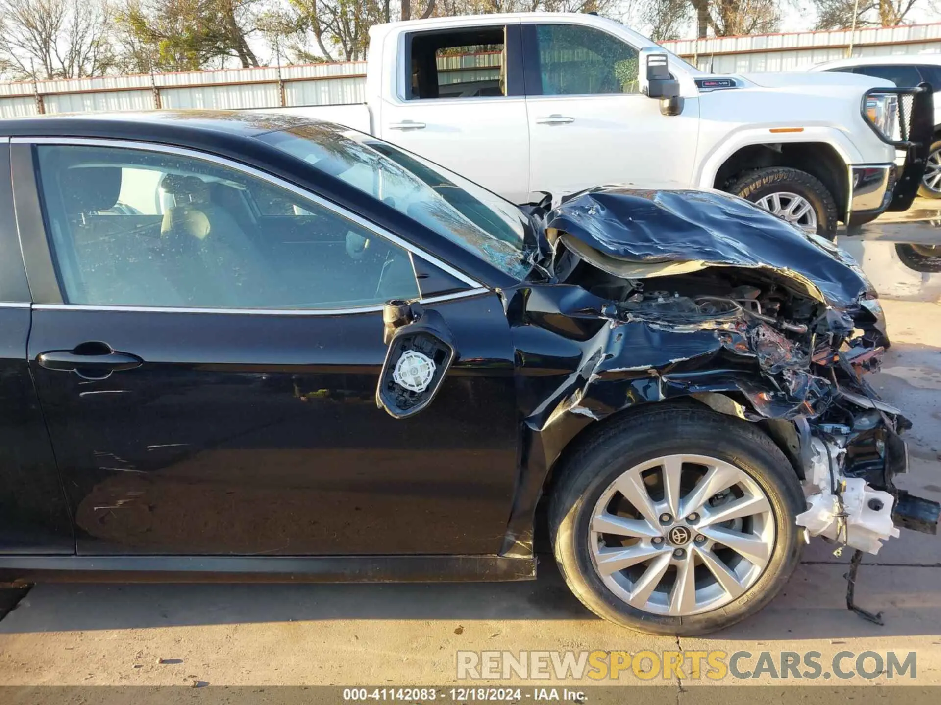 18 fotografías del automóvil dañado 4T1C11AKXRU860554 TOYOTA CAMRY 2024