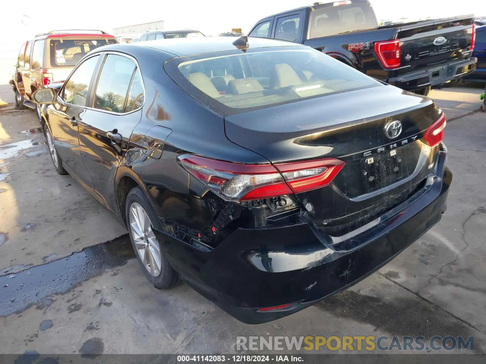 3 fotografías del automóvil dañado 4T1C11AKXRU860554 TOYOTA CAMRY 2024