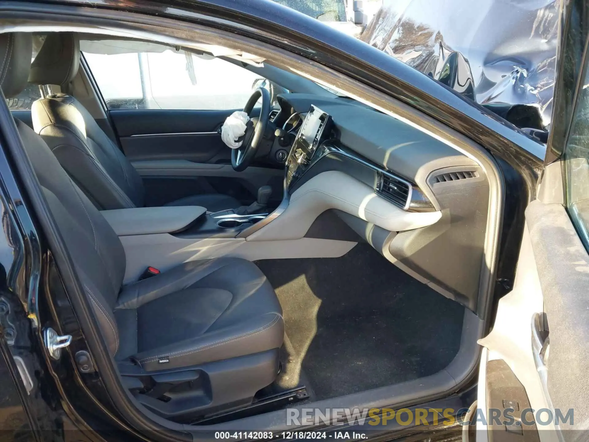 5 fotografías del automóvil dañado 4T1C11AKXRU860554 TOYOTA CAMRY 2024
