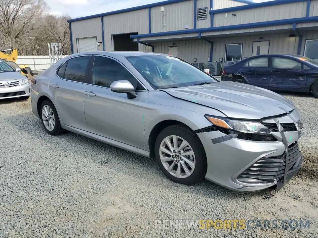 4 fotografías del automóvil dañado 4T1C11AKXRU879234 TOYOTA CAMRY 2024