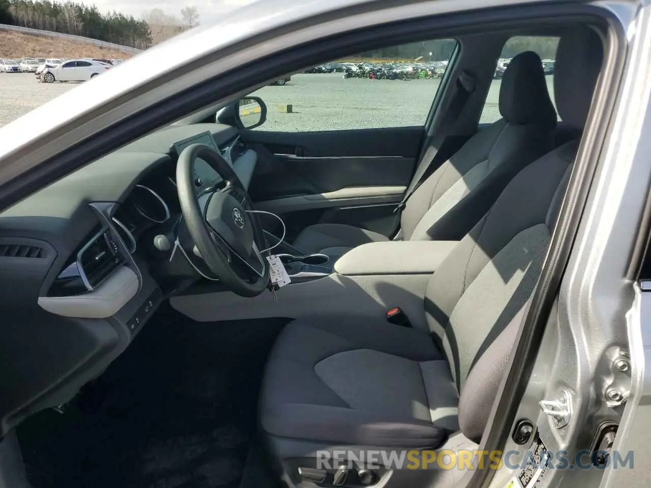 7 fotografías del automóvil dañado 4T1C11AKXRU879234 TOYOTA CAMRY 2024