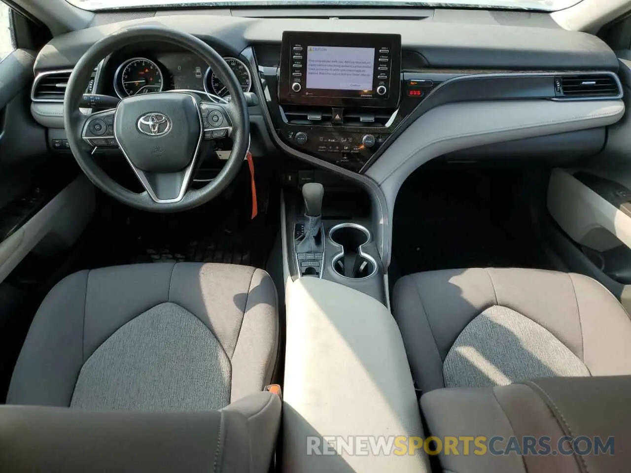 8 fotografías del automóvil dañado 4T1C11BK0RU117321 TOYOTA CAMRY 2024