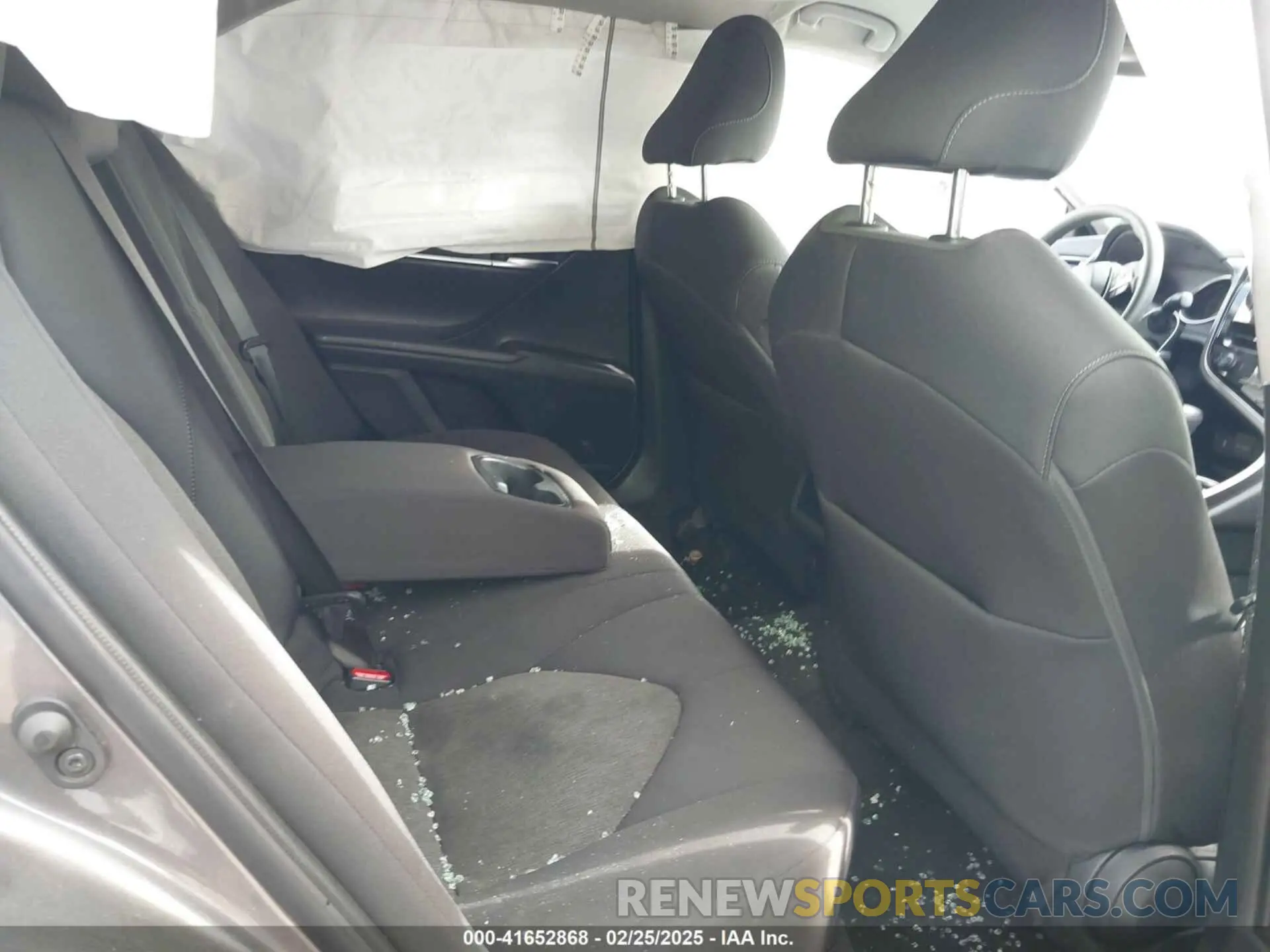 8 fotografías del automóvil dañado 4T1C11BK0RU119764 TOYOTA CAMRY 2024