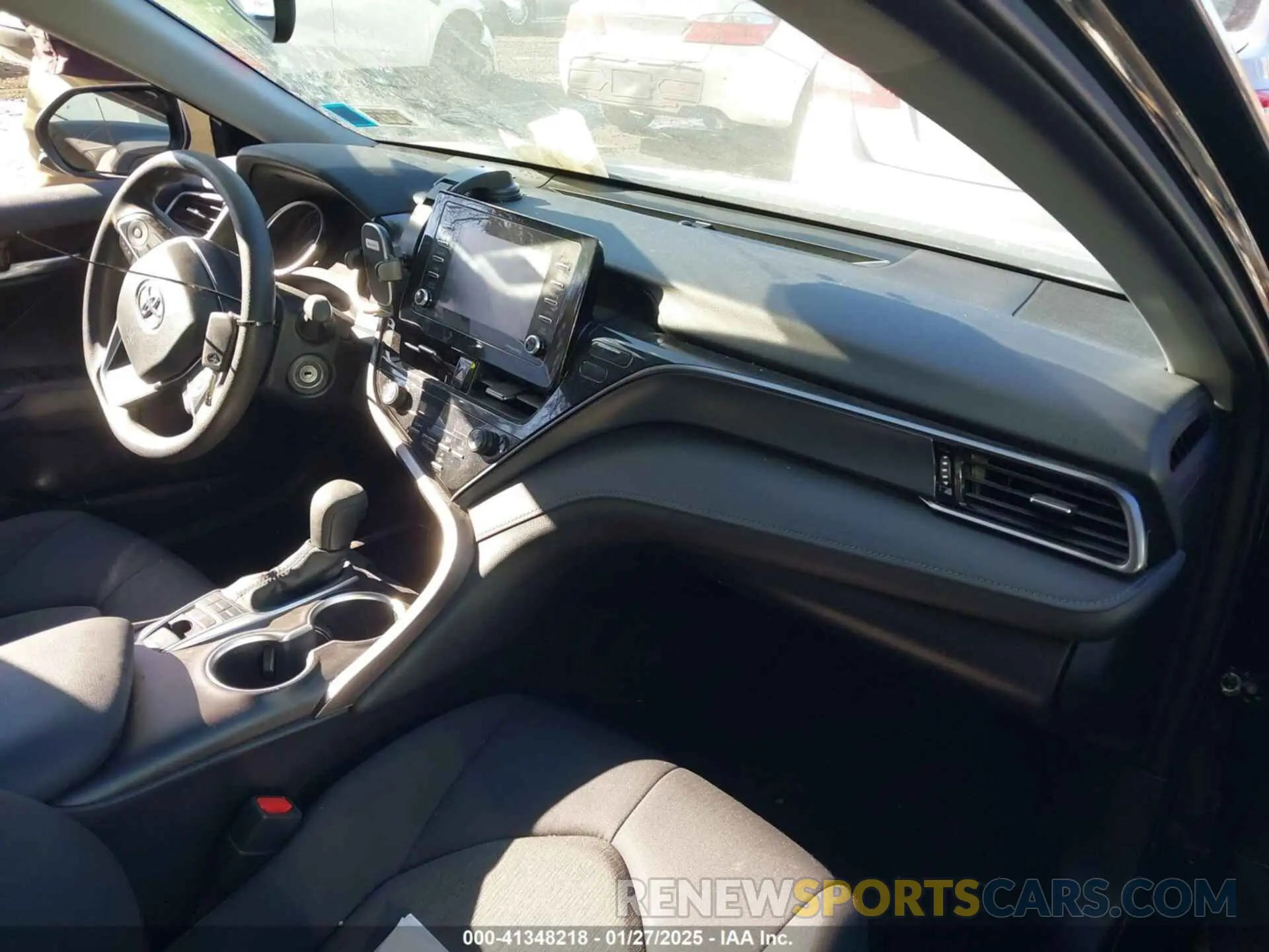 5 fotografías del automóvil dañado 4T1C11BK4RU123574 TOYOTA CAMRY 2024