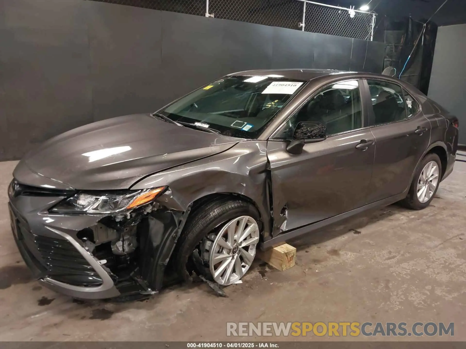 6 fotografías del automóvil dañado 4T1C11BK9RU119200 TOYOTA CAMRY 2024