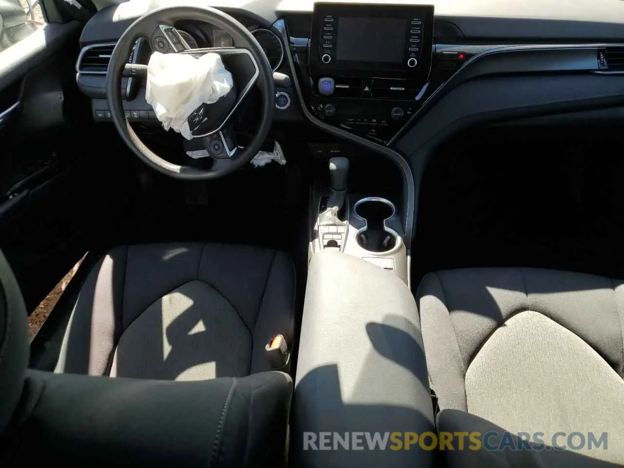 8 fotografías del automóvil dañado 4T1C31AK0RU079116 TOYOTA CAMRY 2024
